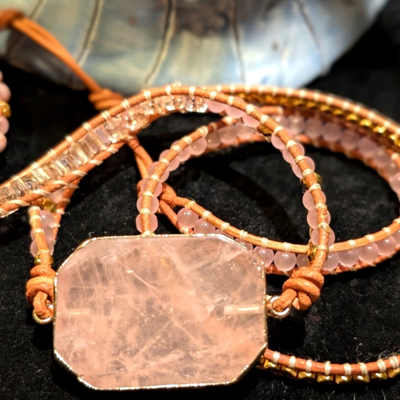 Gorgeous handmade rose quartz BoHo wrap bracelet - Picture 11 of 12